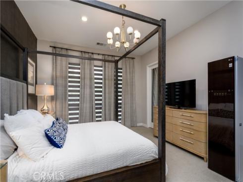 413  Transport  , Tustin, CA