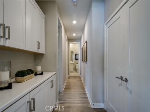 413  Transport  , Tustin, CA