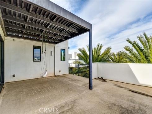 413  Transport  , Tustin, CA