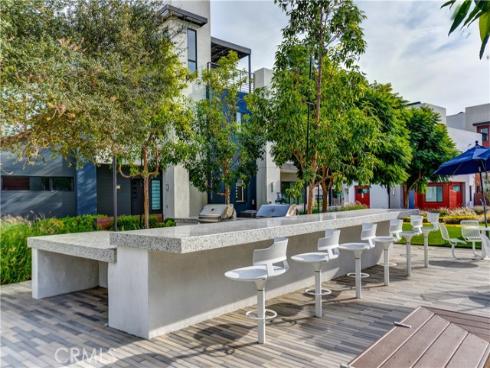 413  Transport  , Tustin, CA