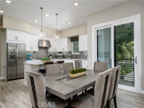 413  Transport  , Tustin, CA