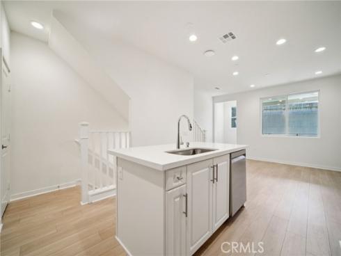 156  Balsawood  , Tustin, CA