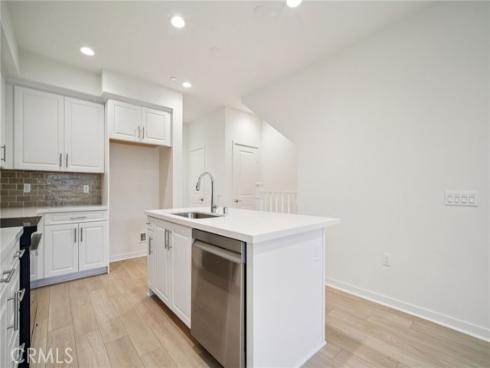 156  Balsawood  , Tustin, CA