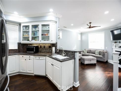 175 Zephyr run , Tustin, CA