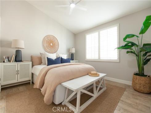 2340  Sunningdale  , Tustin, CA