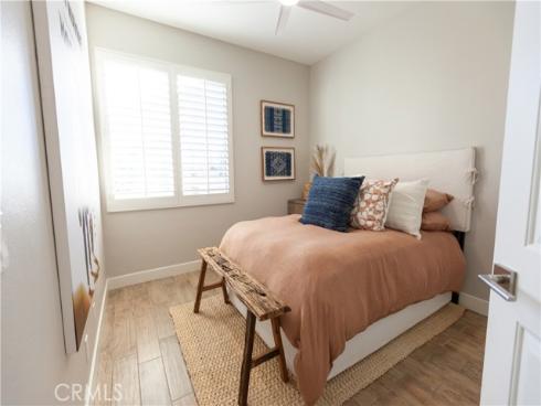 2340  Sunningdale  , Tustin, CA