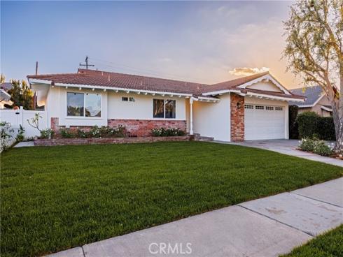 17572  Leafwood   Lane, Tustin, CA