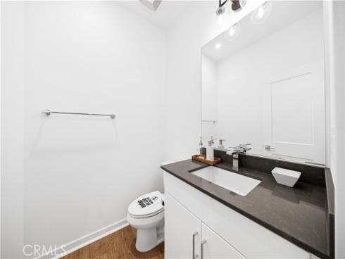 119 jessup , Tustin, CA