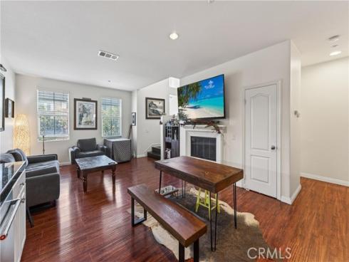 374 Aviator , Tustin, CA