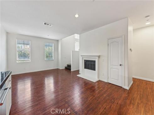 374 Aviator , Tustin, CA