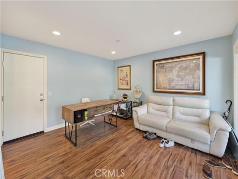 374 Aviator , Tustin, CA