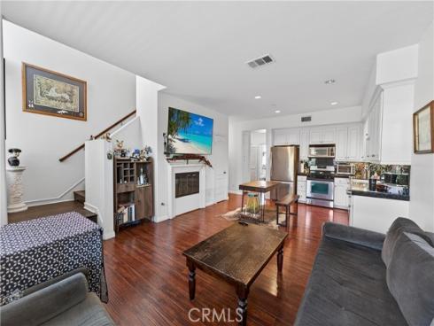 374 Aviator , Tustin, CA