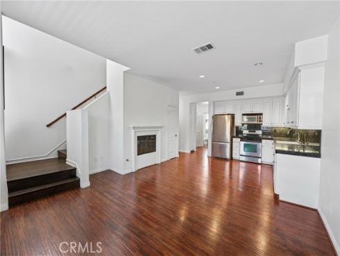 374 Aviator , Tustin, CA