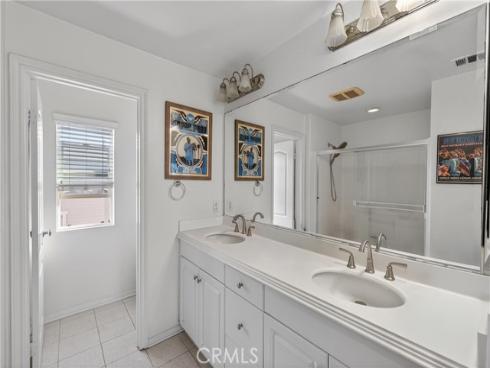 374 Aviator , Tustin, CA