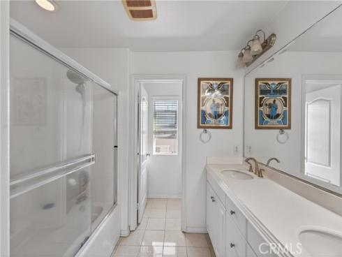 374 Aviator , Tustin, CA