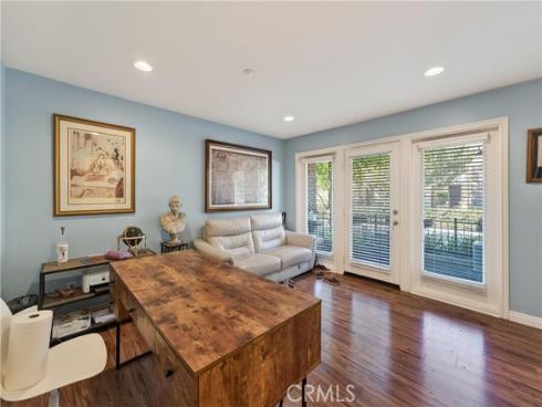 374 Aviator , Tustin, CA