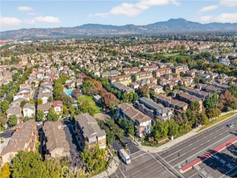 374 Aviator , Tustin, CA