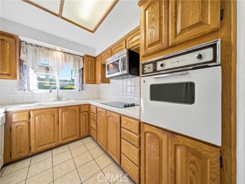 1076  Mitchell   Avenue, Tustin, CA