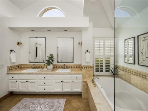 2171  Sonbria  , Tustin, CA