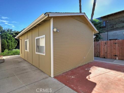 135  El Camino Real  , Tustin, CA