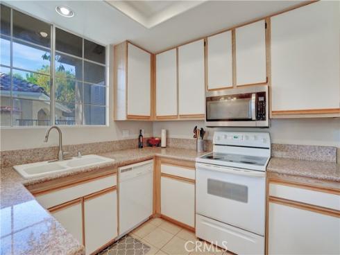 234  Gallery  , Tustin, CA