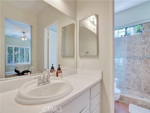 234  Gallery  , Tustin, CA