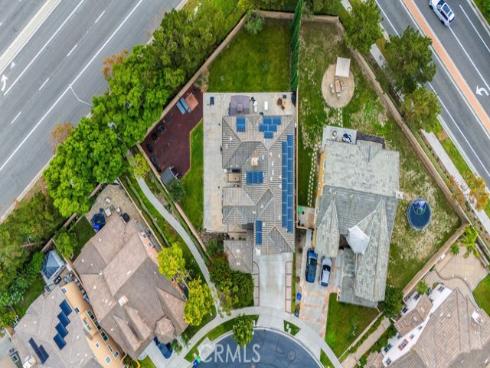 1470  Voyager  , Tustin, CA