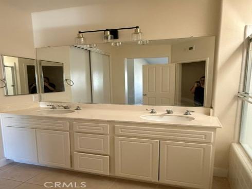 2737 Dietrich , Tustin, CA