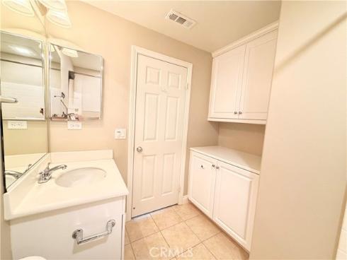 15246  Cambridge  , Tustin, CA