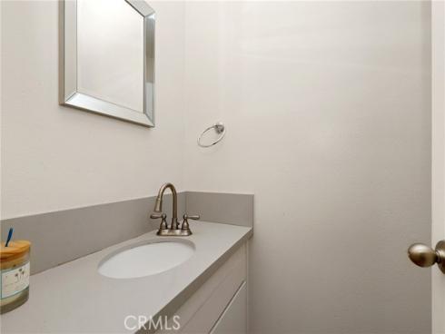 13652  Red Hill  C  Avenue, Tustin, CA