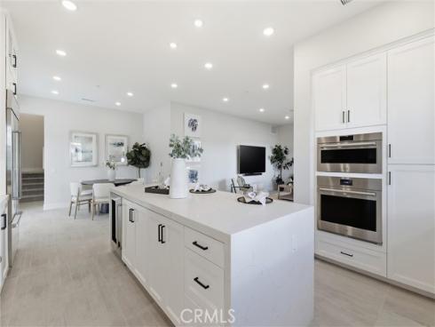 2122 Swaim Way, Tustin, CA