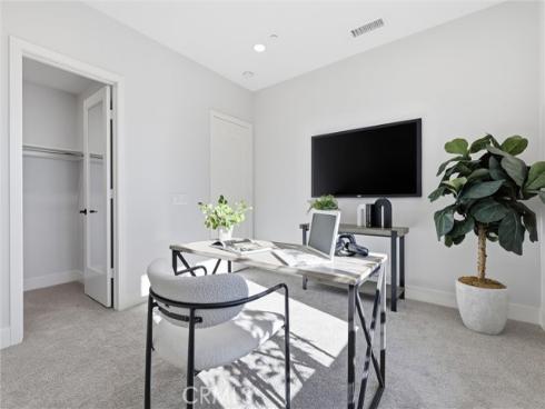 2122 Swaim Way, Tustin, CA