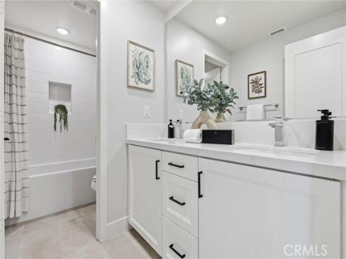 2122 Swaim Way, Tustin, CA