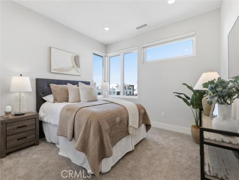 2122 Swaim Way, Tustin, CA