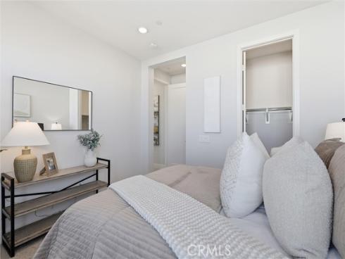 2122 Swaim Way, Tustin, CA