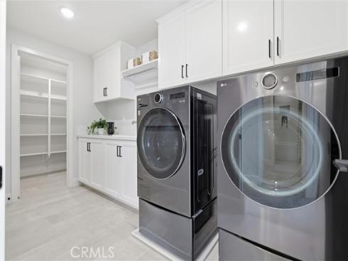 2122 Swaim Way, Tustin, CA