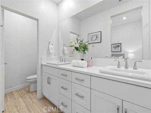 167 Waypoint , Tustin, CA