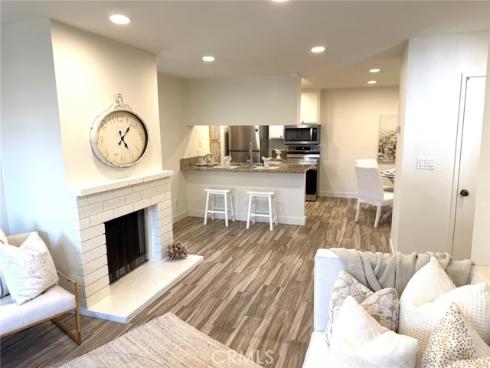 17552  Vandenberg  1 , Tustin, CA