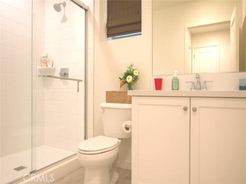 279  Barnes  , Tustin, CA