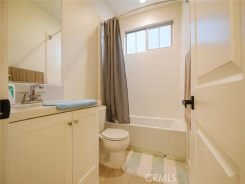 279  Barnes  , Tustin, CA