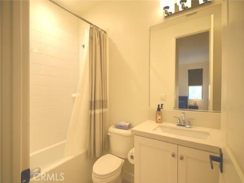 279  Barnes  , Tustin, CA