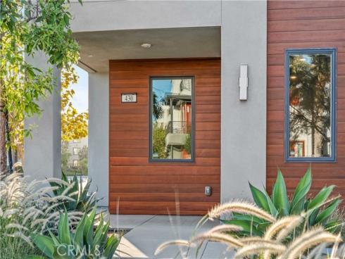 430 Transport , Tustin, CA