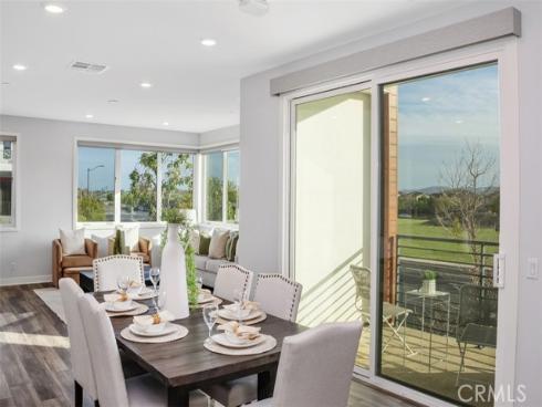 430 Transport , Tustin, CA