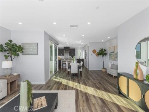 430 Transport , Tustin, CA