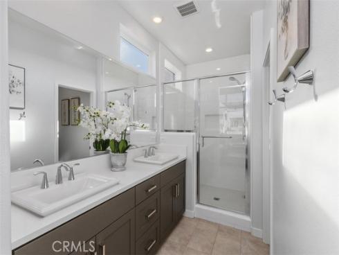 430 Transport , Tustin, CA