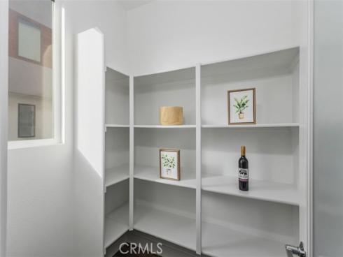 430 Transport , Tustin, CA