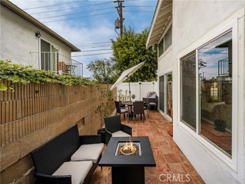 14682 Holt , Tustin, CA