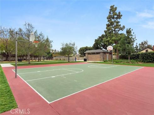 1782  Green Meadow  , Tustin, CA