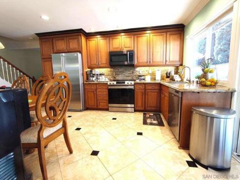 14491 Pinewood Rd , Tustin, CA