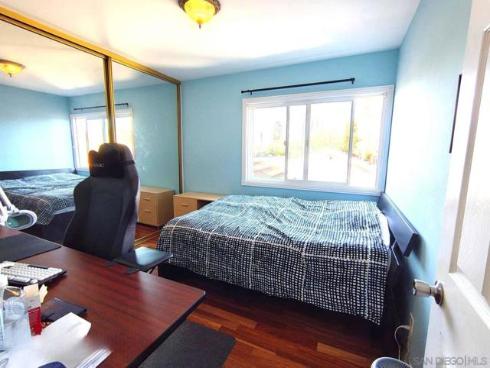 14491 Pinewood Rd , Tustin, CA